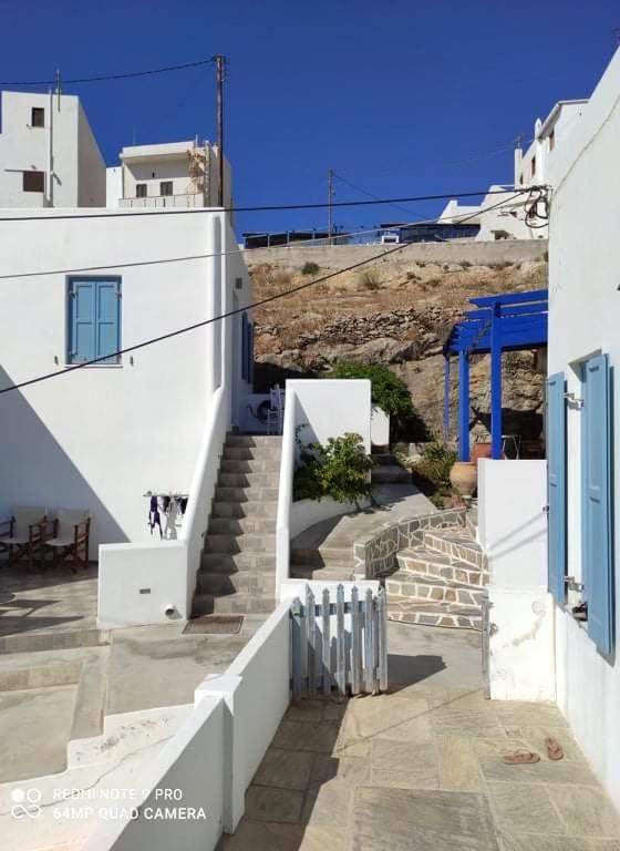 Anemoessa Studios Serifos Town Exteriér fotografie