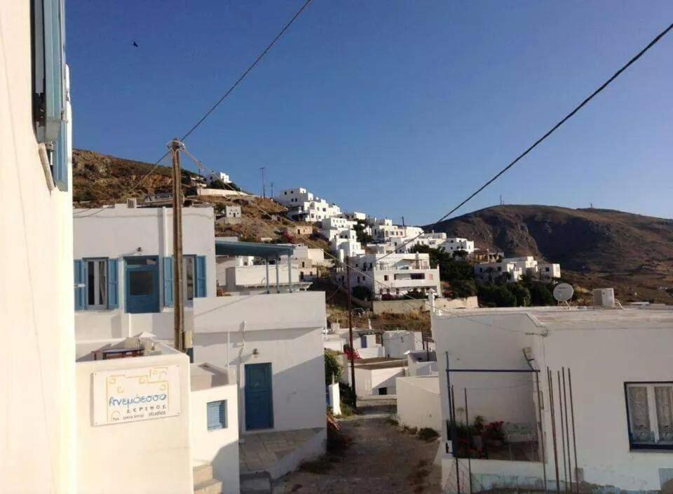 Anemoessa Studios Serifos Town Exteriér fotografie